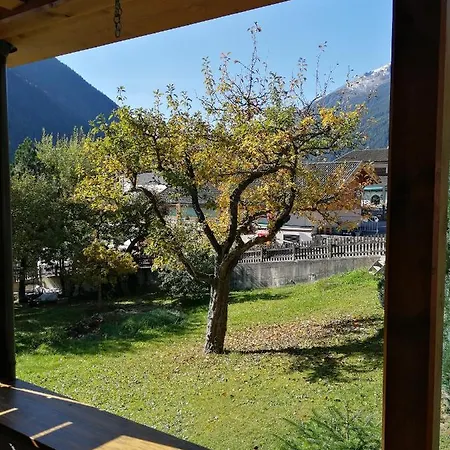 Apartament Artho *